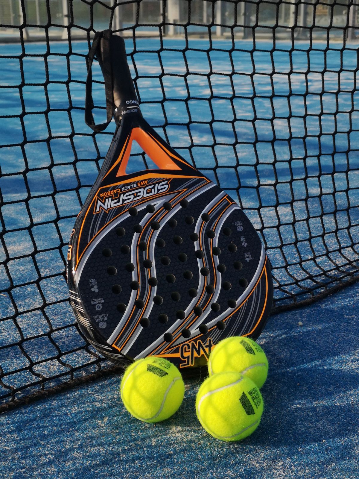 Raquette de padel RAVYKO Initiation Ronde sur terrain